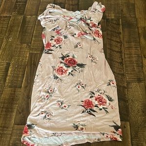 Worn once super cute mini dress